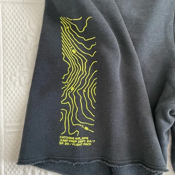 Nike Athletic Catching Air Alumni Fleece Sweat Shorts Men Small Black Neon - Picture 3 of 13